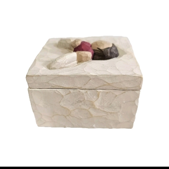 Willow Tree Square Keepsake  Trinket Love Box by Lordi  From the Heart 2003 - Picture 4 of 13